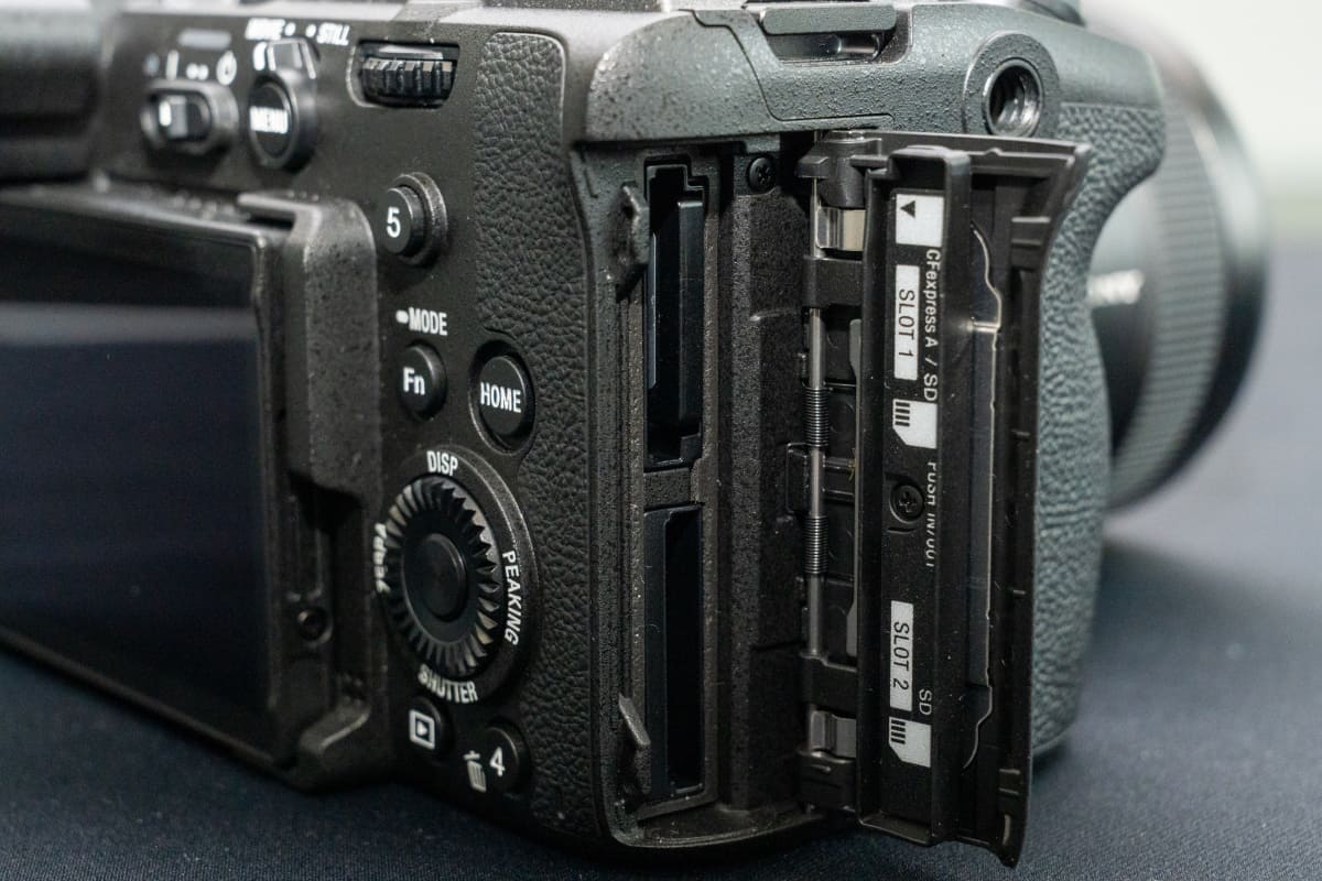 カードスロット部