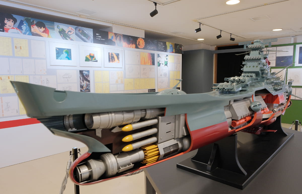 ヤマトの内部図解模型。なお、展示写真は東京会場のもので、大阪会場では展示方法が異なる場合がある<Br><span class="fnt-70">©東北新社/著作総監修 西﨑彰司</span>