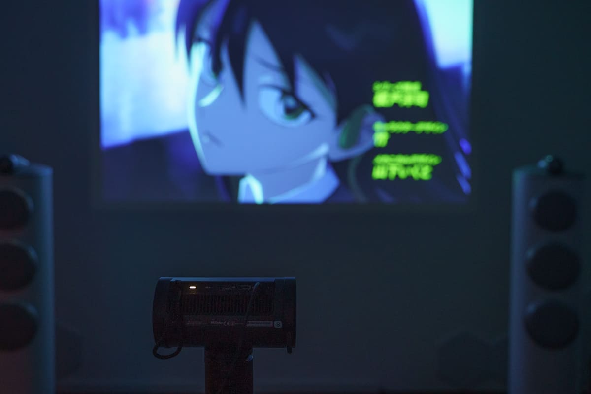 Netflixでアニメを鑑賞しているところ