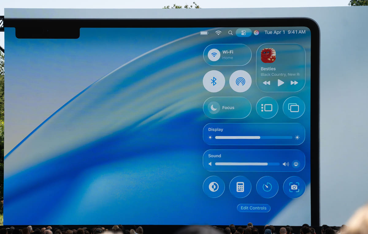 Liquid Glassを使ったUIの例