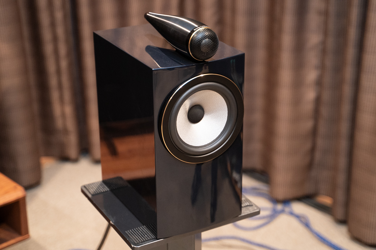 B&W「705 S3 Signature」