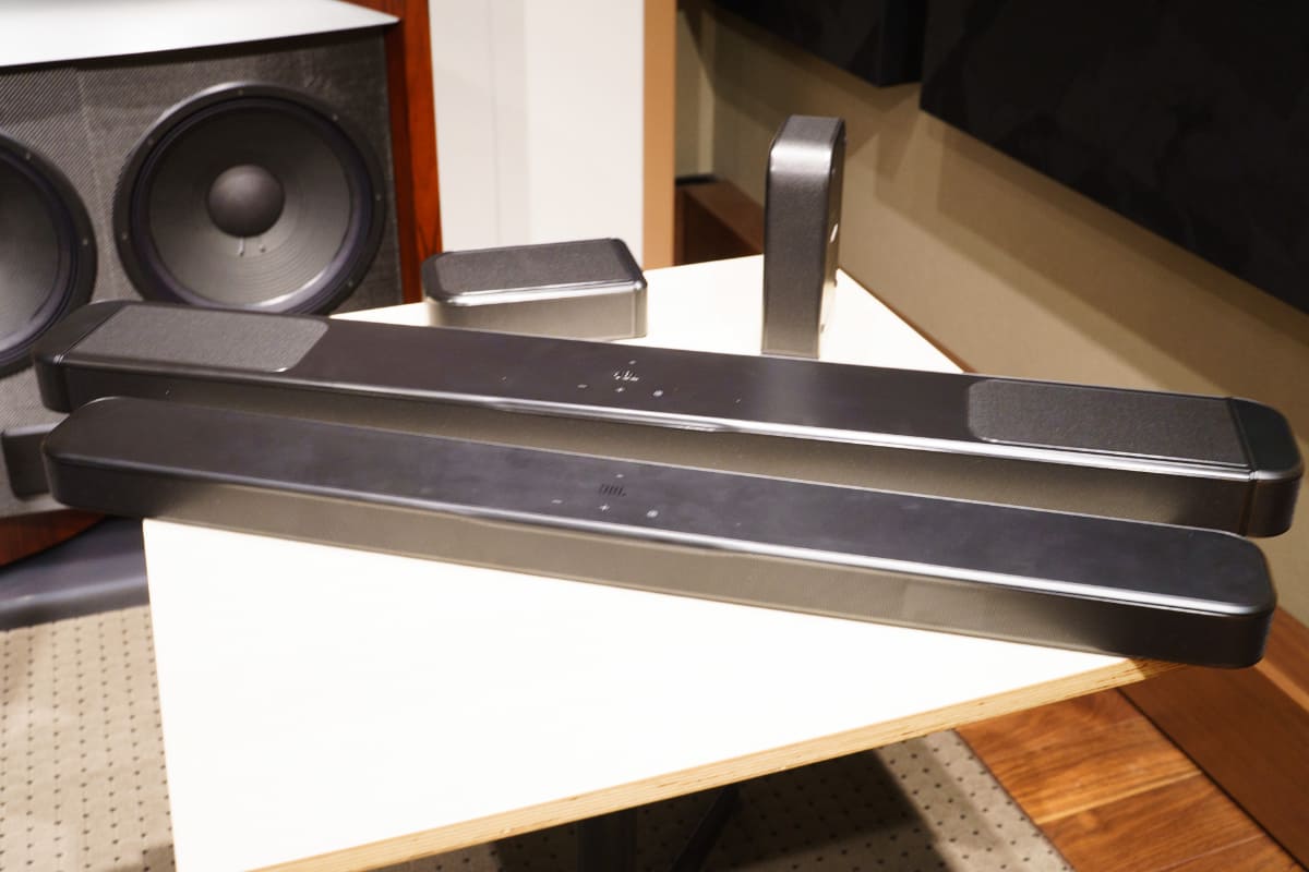 奥からBAR 1300MK2、BAR 300MK2