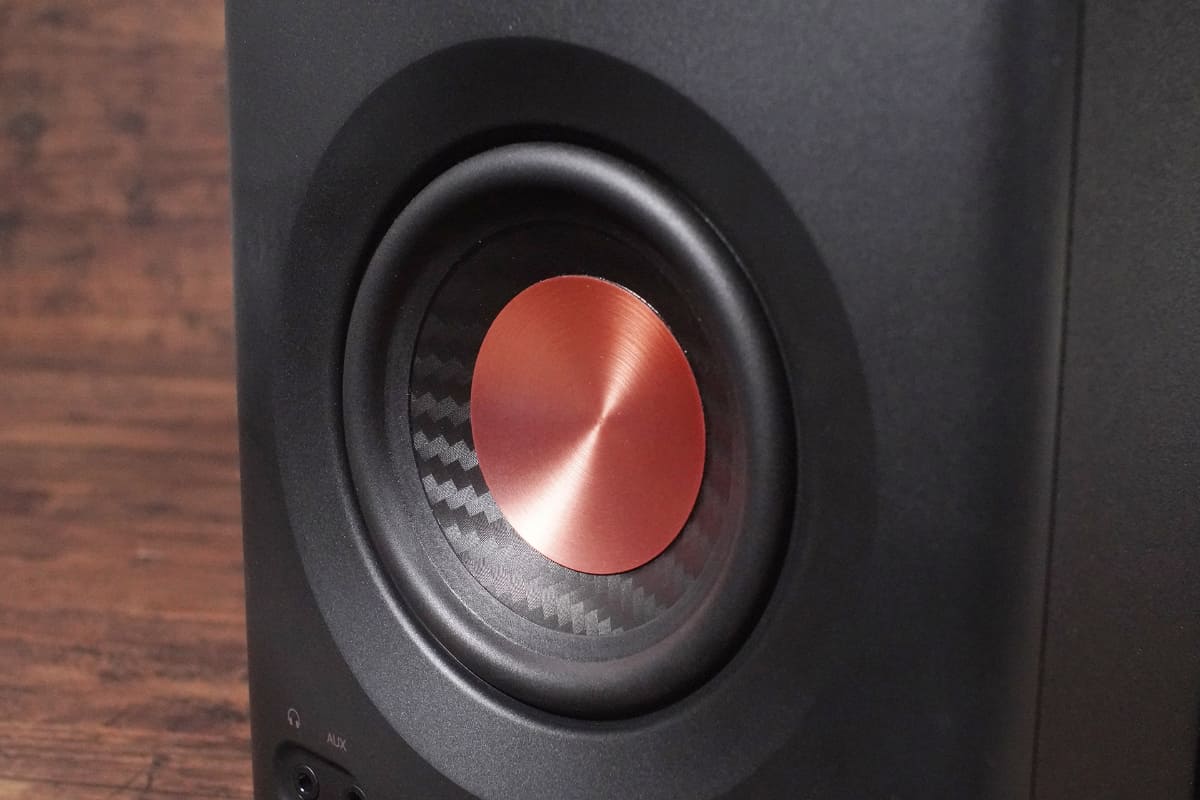 MRシリーズではおなじみのデザインによるスコーカー