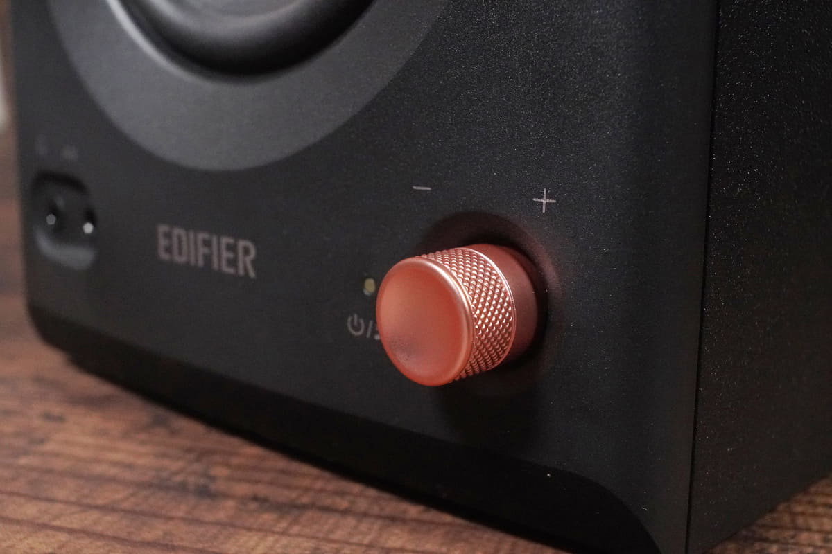 ボリュームノブでEQ切り替えもできる