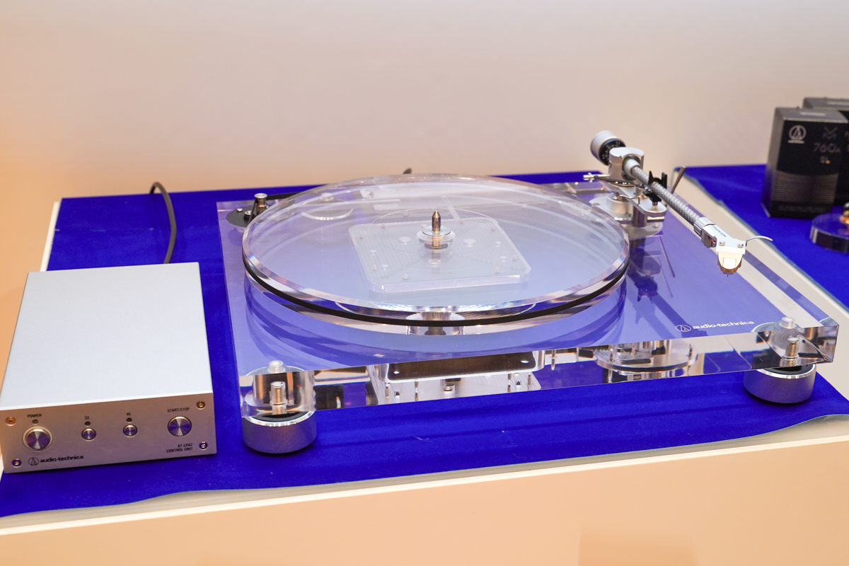 アクリル製ターンテーブル「AT-LPA2」