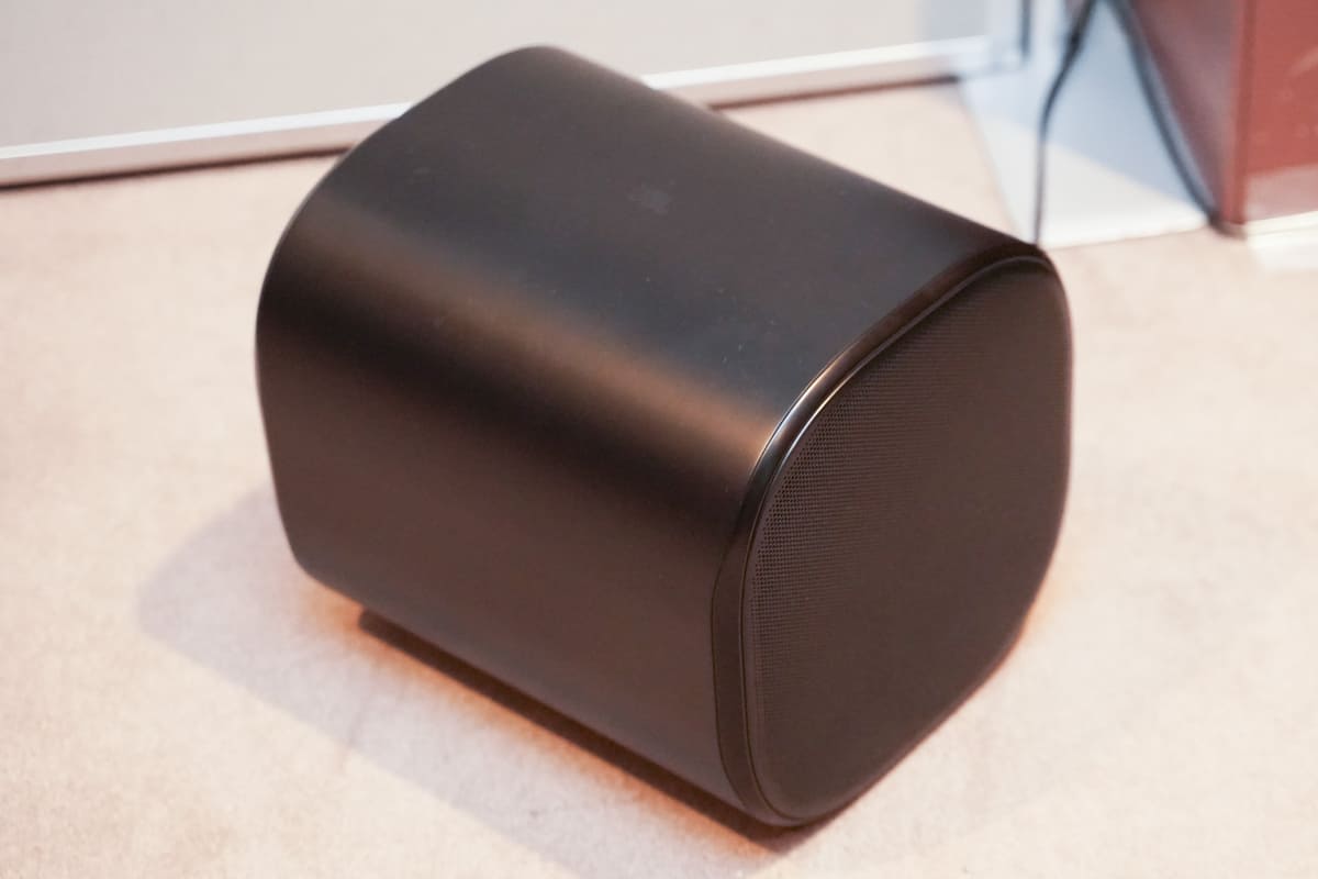 ワイヤレスサブウーファー