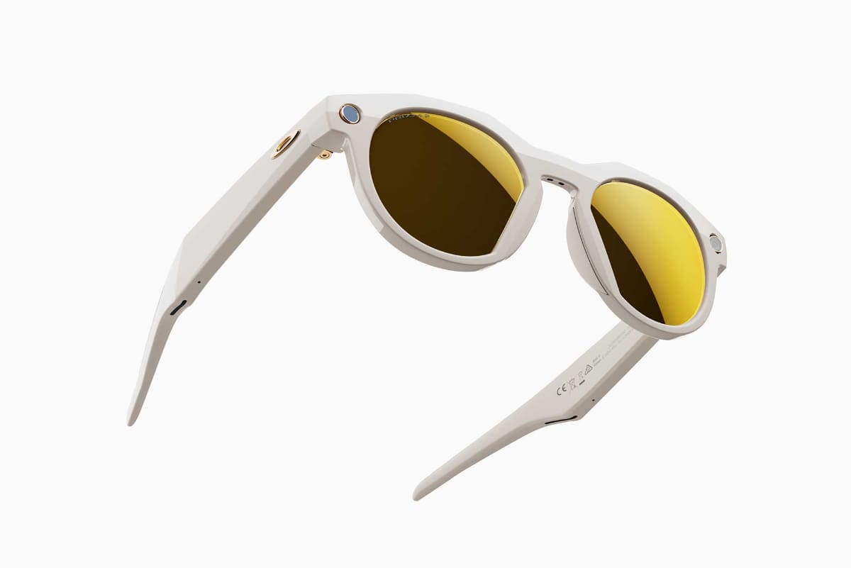 限定モデルの「Oakley Meta HSTN」