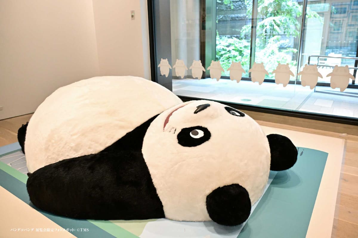 会場併設のカフェ内に設置された、名作アニメ映画『パンダコパンダ』のフォトスポット