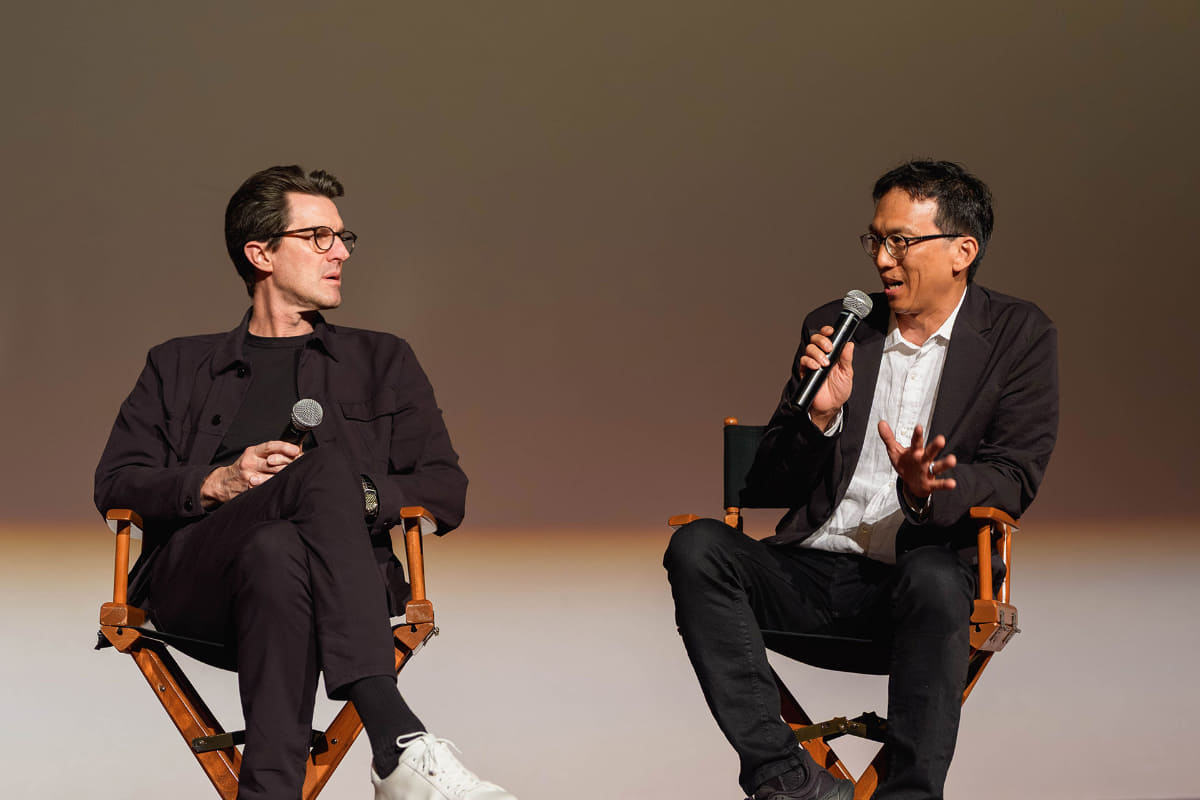 作品の上映後、監督のジョー・コシンスキー氏(写真左)と、撮影監督のクラウディオ・ミランダ氏(オンライン参加)、ファーストカメラアシスタントのダン・ミン氏(写真右)によるQ&Aセッションも行なわれた