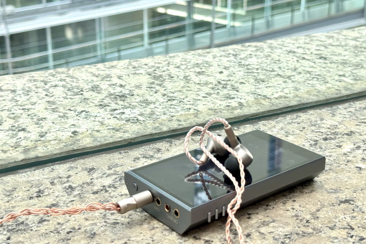 Astell & Kern「KANN Ultra」と組み合わせたところ