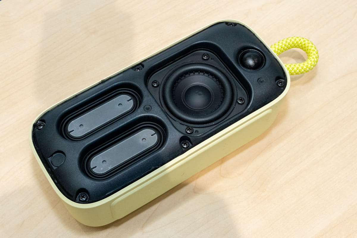 グリル部分を分解した状態(通常は取り外せないようになっている)