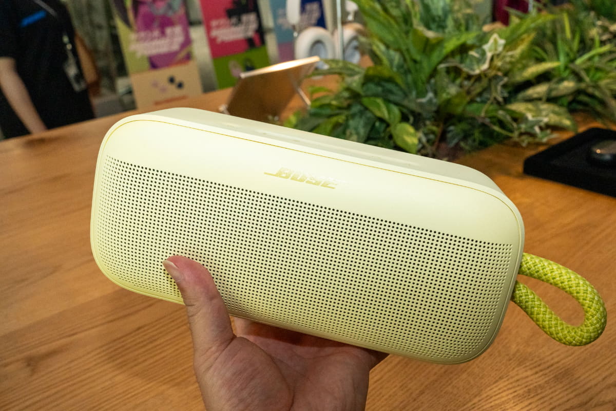 本体をそのまま手掴みでも運べるサイズ感