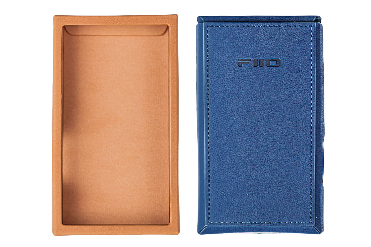 SK-M21 ブラウン(左)、ダークブルー(右)