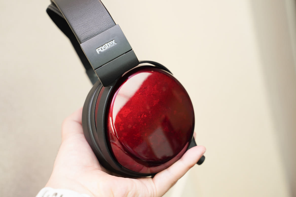 TH900シリーズの新モデル。密閉タイプ