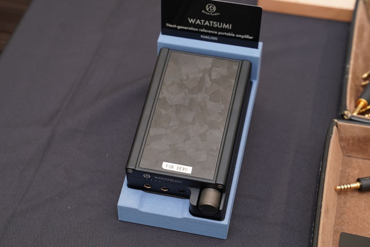 新フラッグシップポータブルアンプ「WATATSUMI」