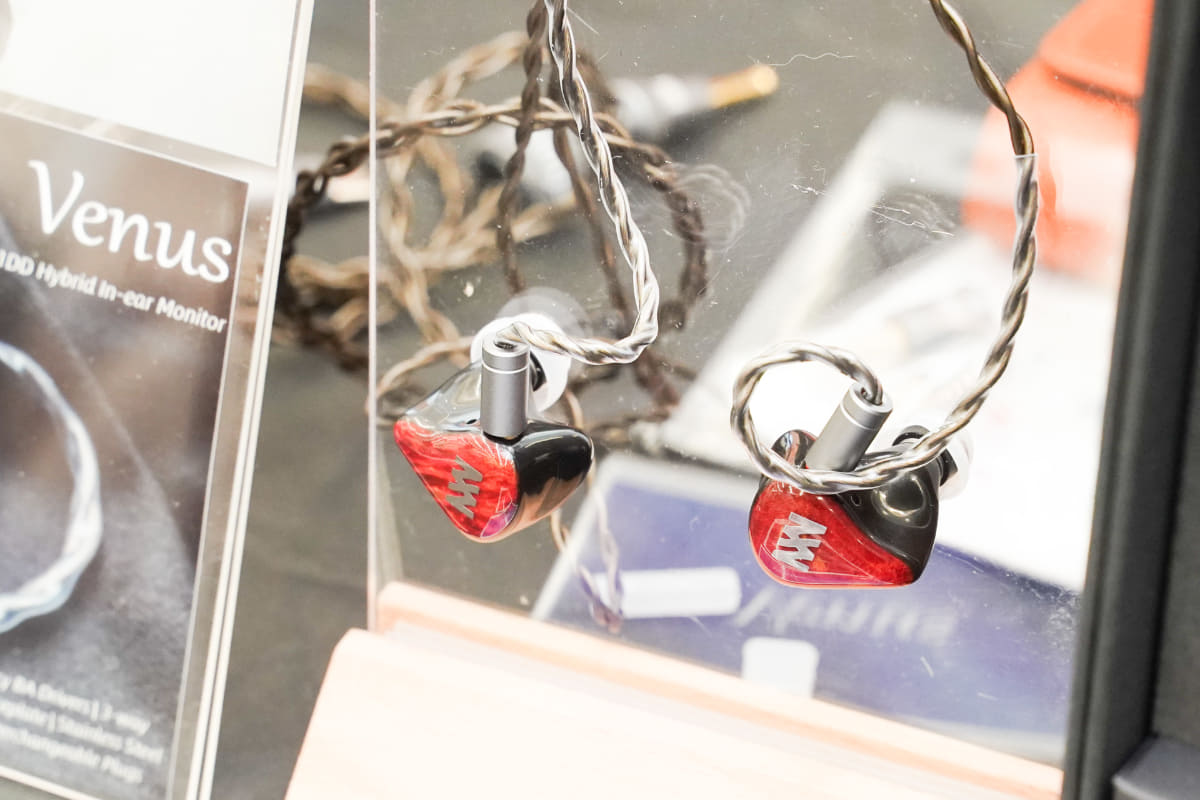 Melody Wingsの第1弾イヤフォン「Venus」
