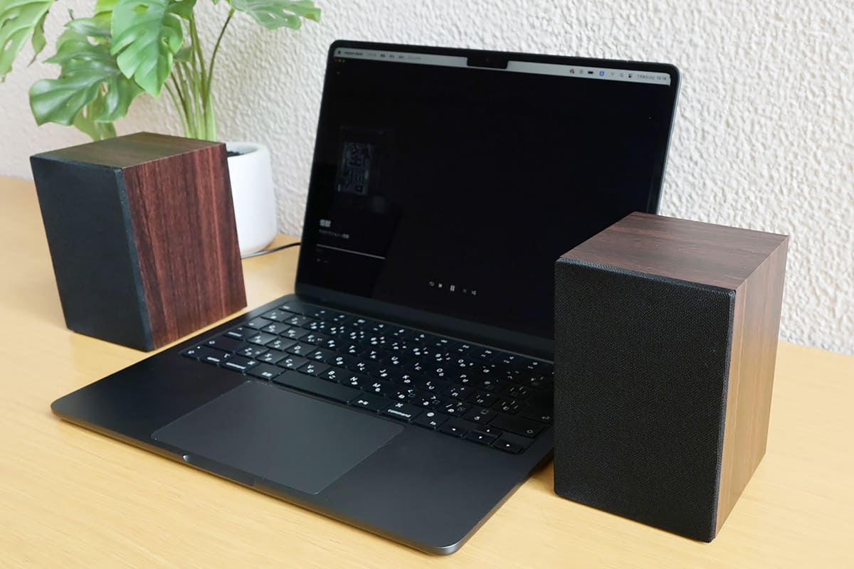 ゲオの「PC用 Wood調コンパクトスピーカー」