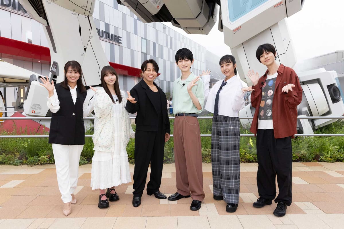 <span class="fnt-70">(C)創通・サンライズ</span>