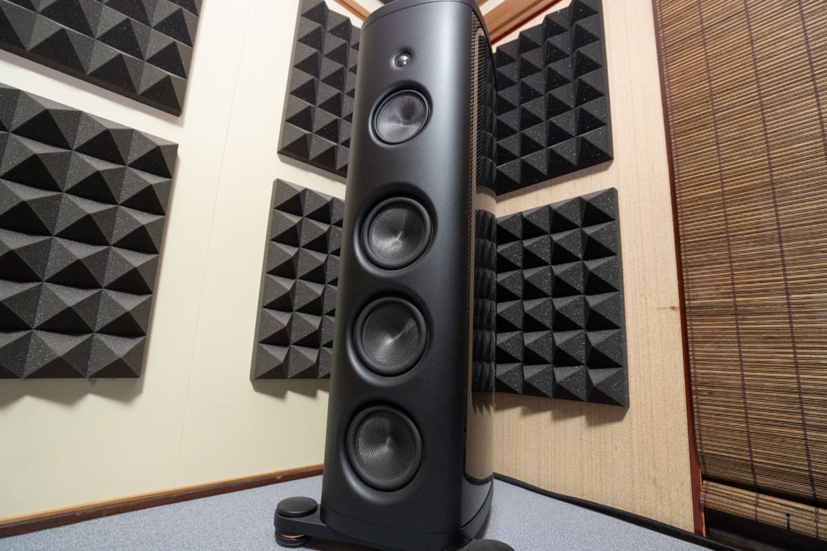 スピーカーはマジコ「M3」