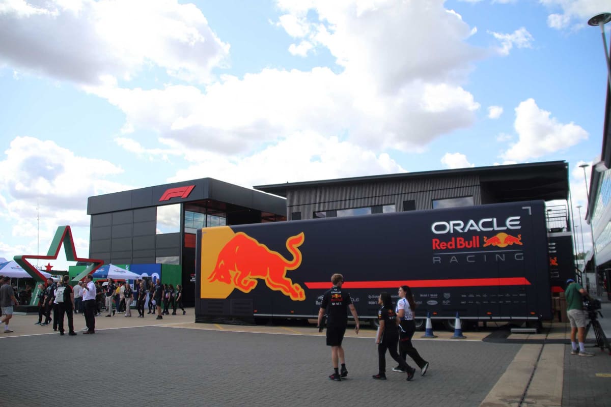 F1イギリスGPのパドックの様子<br><span class="fnt-70">(C)Tomohiro Yoshita</span>