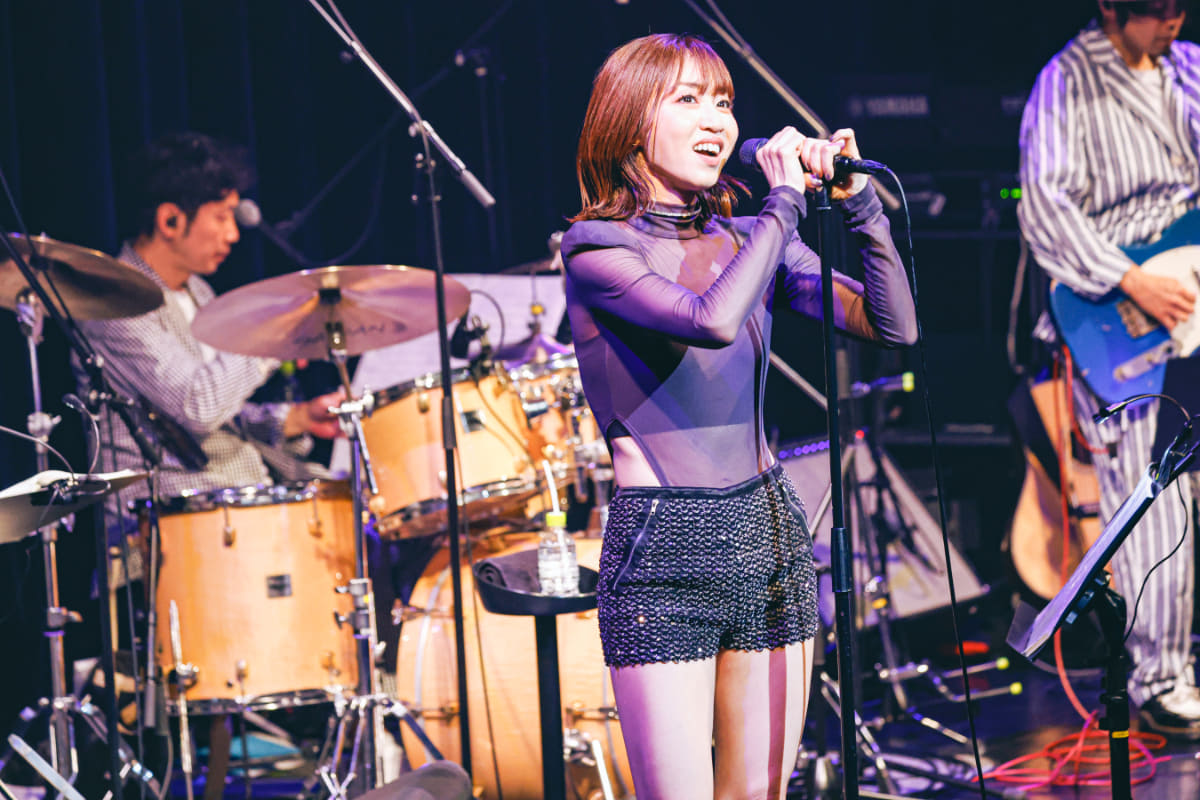 一十三十一さん<br><span class="fnt-70">(C)SHUN ITABA</span>