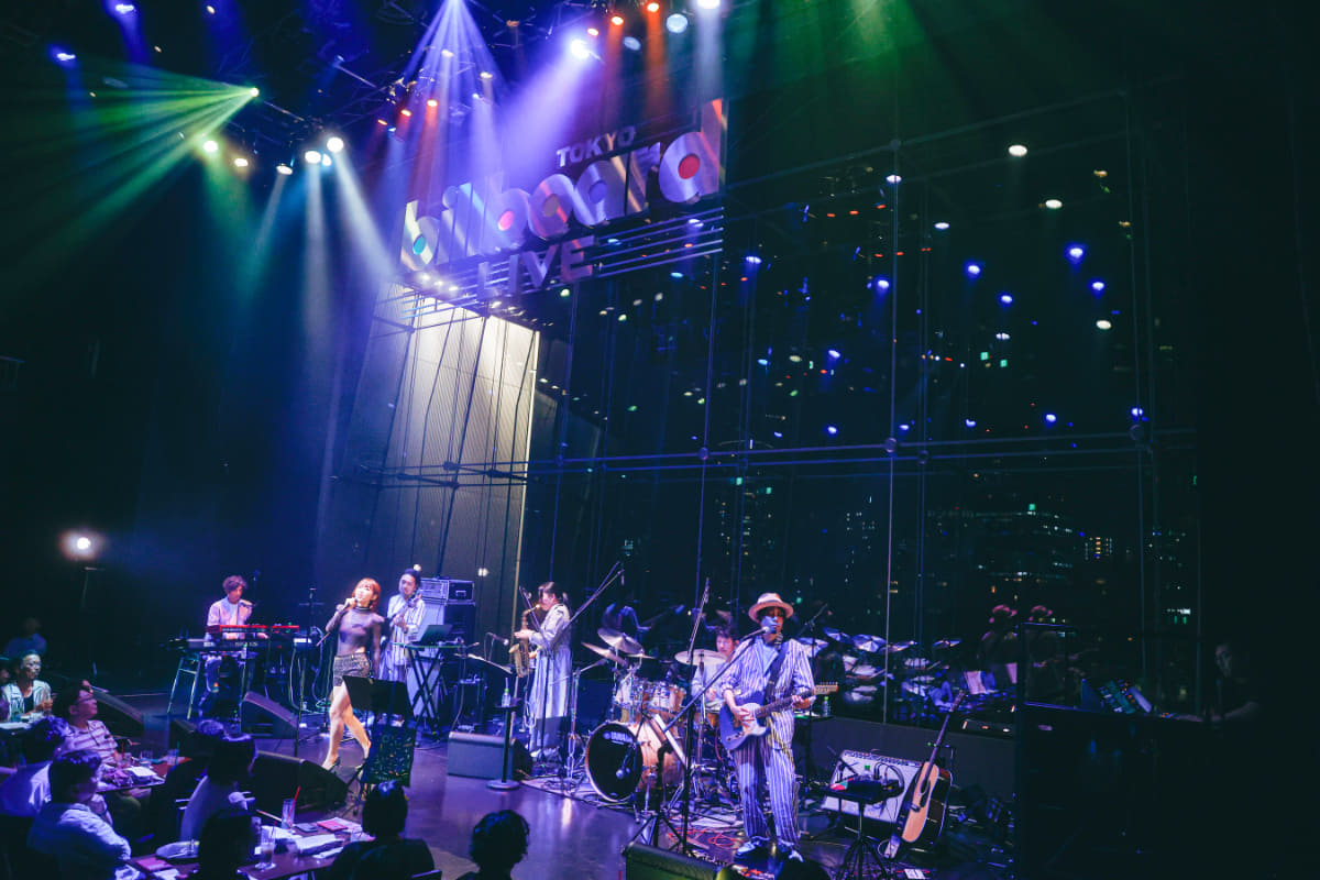 <span class="fnt-70">(C)SHUN ITABA</span>