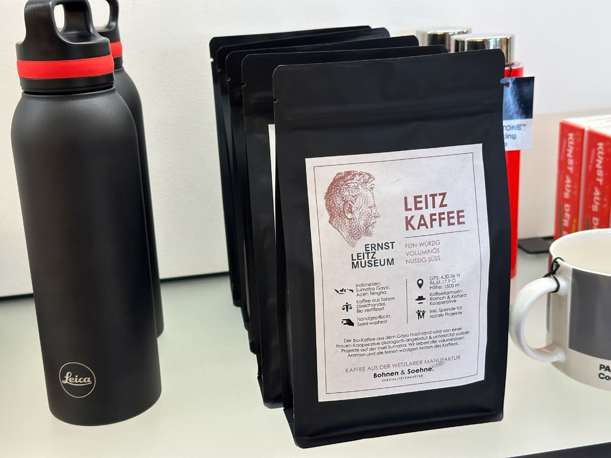 ウェッツラー旧市街にあるロースターのコーヒー豆。ラベルがエルンスト・ライツ・ミュージアム仕様になっている。ここ3年ぐらいの新製品で、来るたびに買っている。一袋9.5ユーロ。