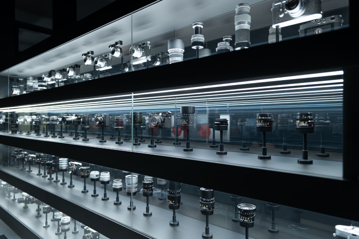 こちらは1954年に誕生したライカMシステム。いわゆるレンジファインダーカメラのM型ライカがずらり。