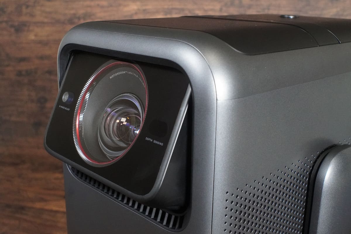 工学部分は電動のチルト構造になっている