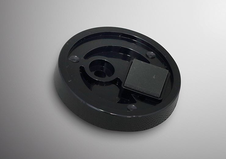 ソニーのHAP-S1に採用された偏心インシュレーター