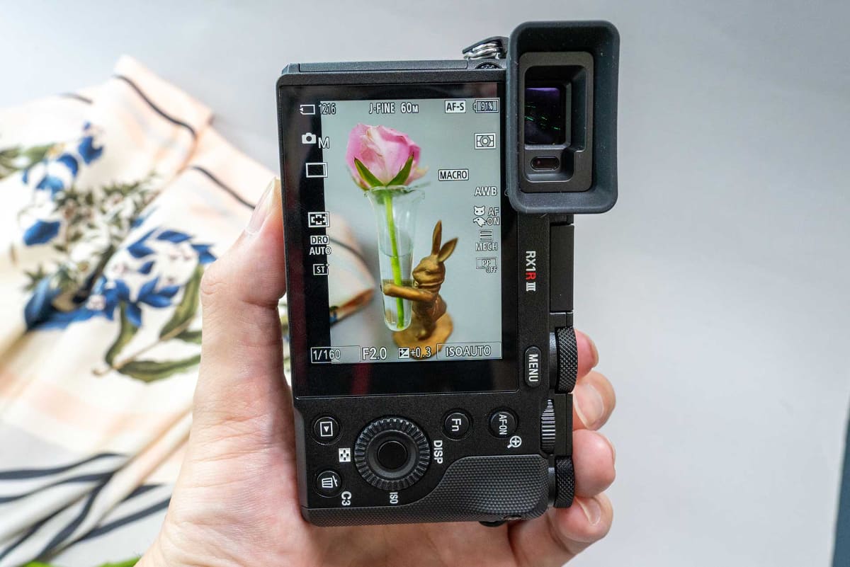 縦持ちするとUIも縦表示に