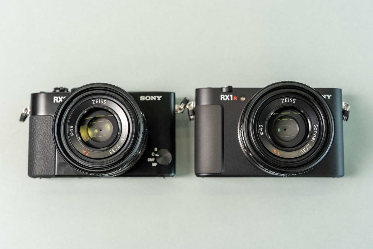 前モデルで前面にあったダイヤルは廃止