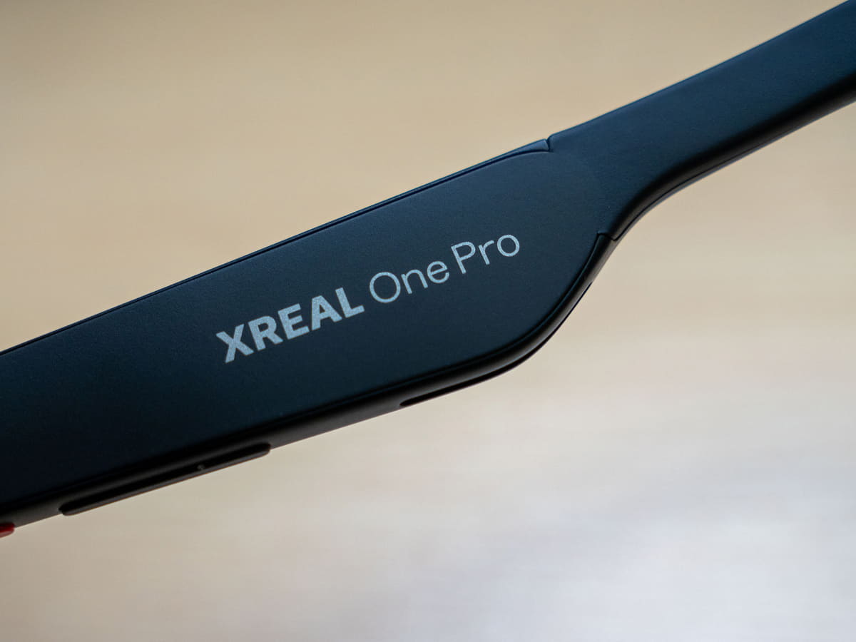 フレームのロゴは「Pro」に