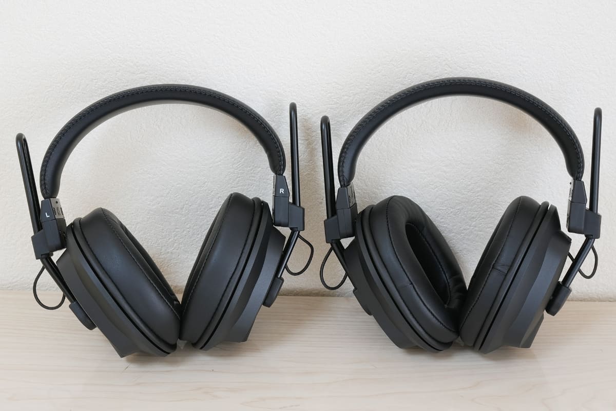 手前側にL/Rの刻印があって左右がわかりやすい