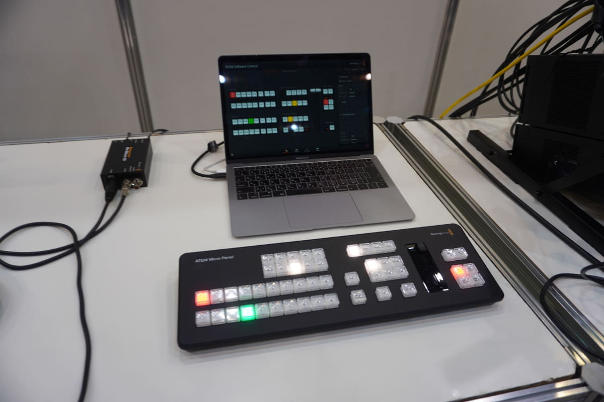 クラウドスイッチャーのコンパネとして使用される予定の「ATEM Micro Panel」