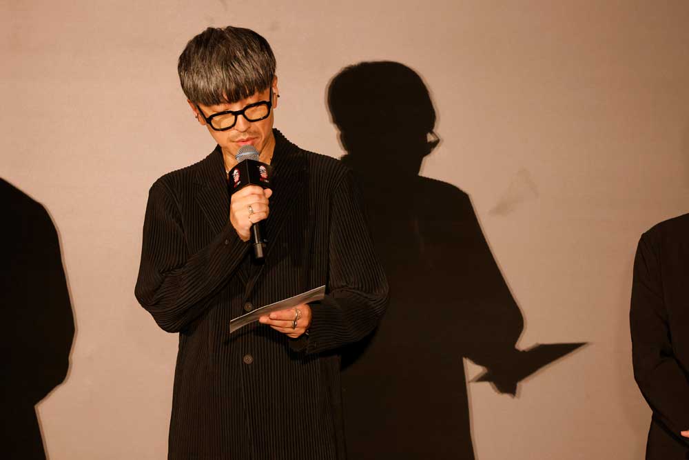 冨岡義勇役の櫻井孝宏<br><span class="fnt-70">(C)吾峠呼世晴／集英社・アニプレックス・ufotable</span>