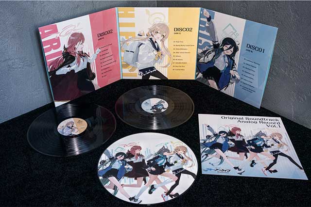 通常盤2枚＋溝なしピクチャーレコード1枚の3枚組<br><span class="fnt-70">(C)2025 NEXON Games & Yostar</span>