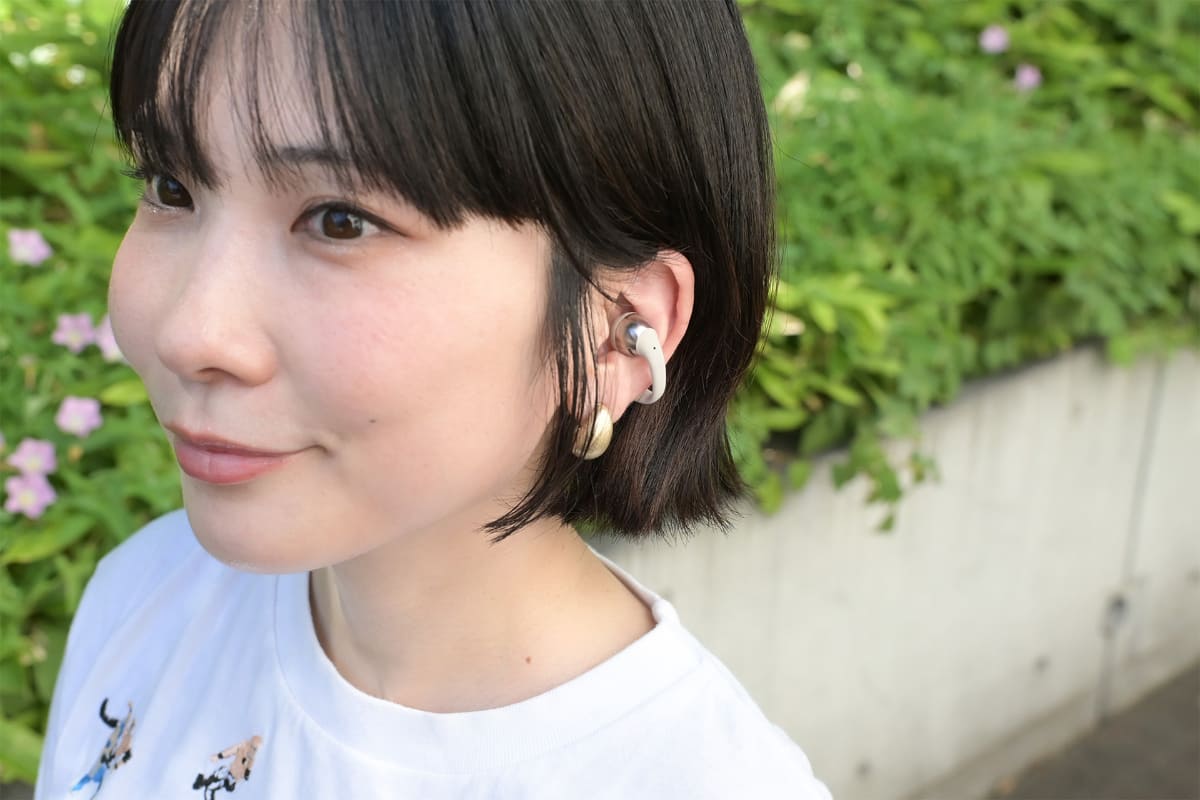 耳の中に熱がこもるような感覚は、もちろん無し。開放感のある着け心地というのは、やっぱり楽です