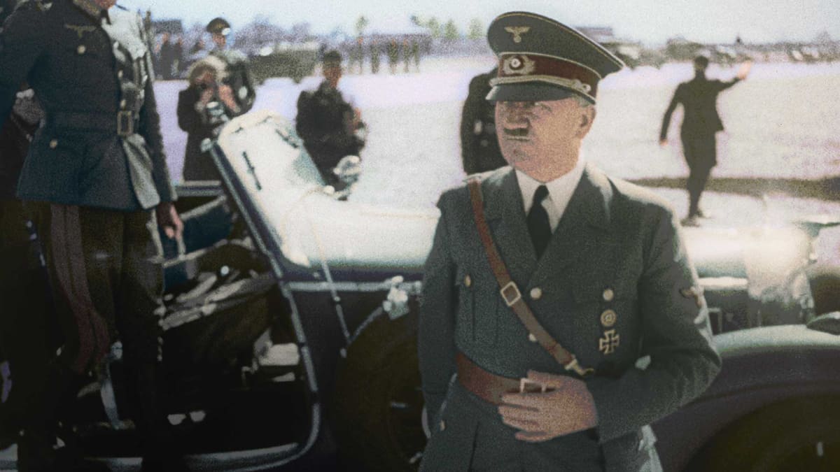 ウクライナの占領地を訪問するヒトラー(1942年)/「映像の世紀特別編　ヨーロッパ2077日の地獄　第2部　独ソ戦　悲劇のウクライナ」より
