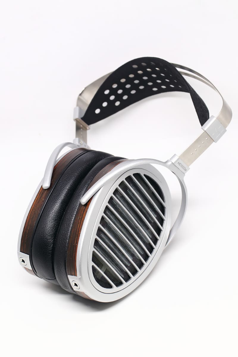 HiFiMANの平面磁界型「HE1000se」
