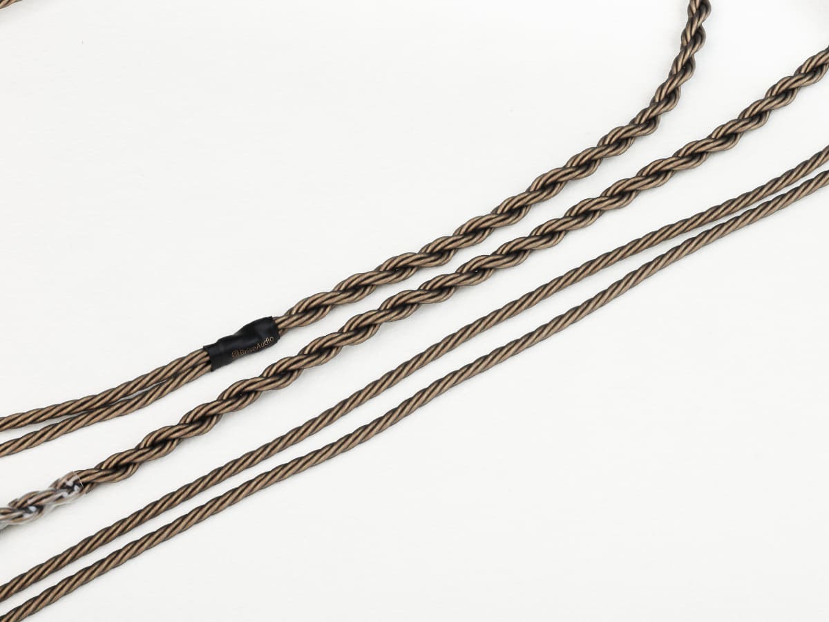 「NISHIKI」のケーブル