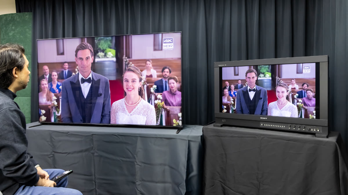 BRAVIA 9とマスターモニター「BVM-HX3110」