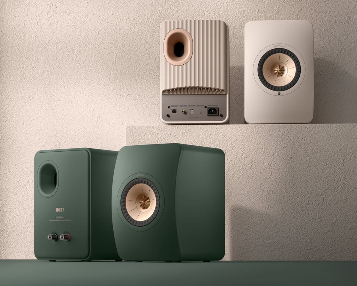 2つの新色モス・グリーンとサンド・シェル