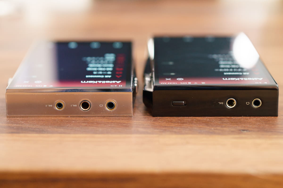 左からSP3000、SP4000。2.5mmが省かれた