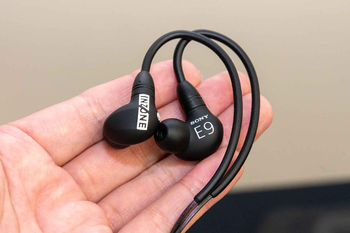 「INZONE E9」(ブラック)