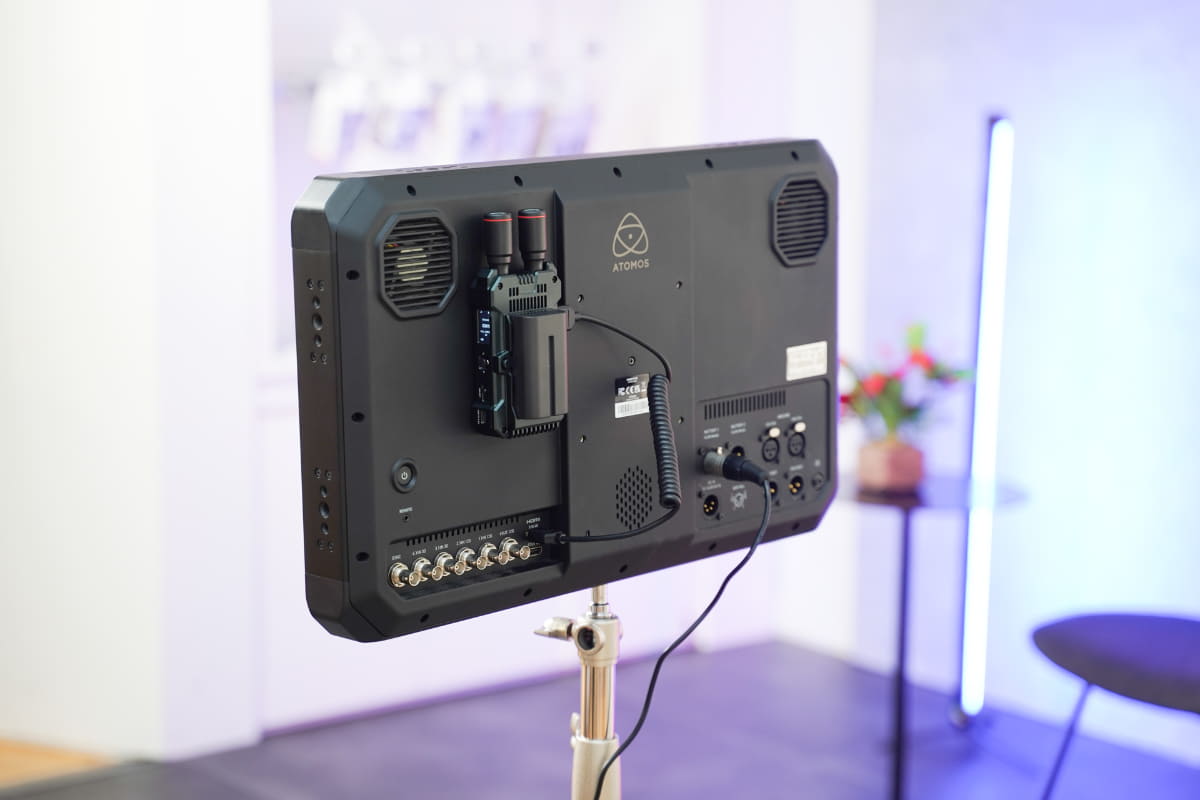 ソニー製品だけでなく、他社の撮影用機材も用意されている