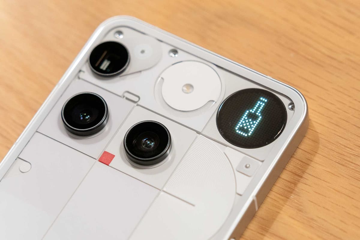 「スピン・ザ・ボトル」などのマイクロアプリも楽しめる