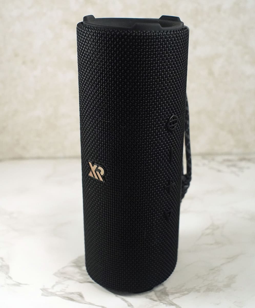 昨今のBTスピーカーとしてはやや小ぶり