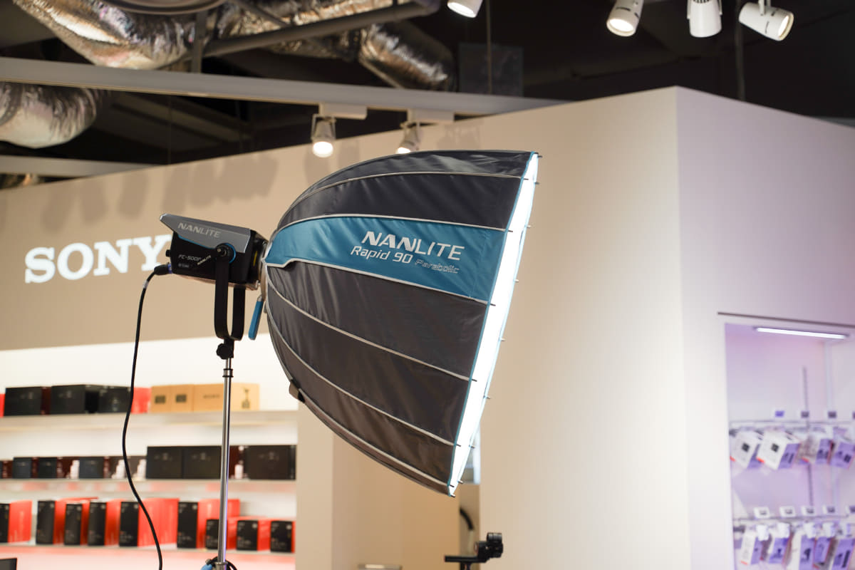 本格的な照明装置も設置