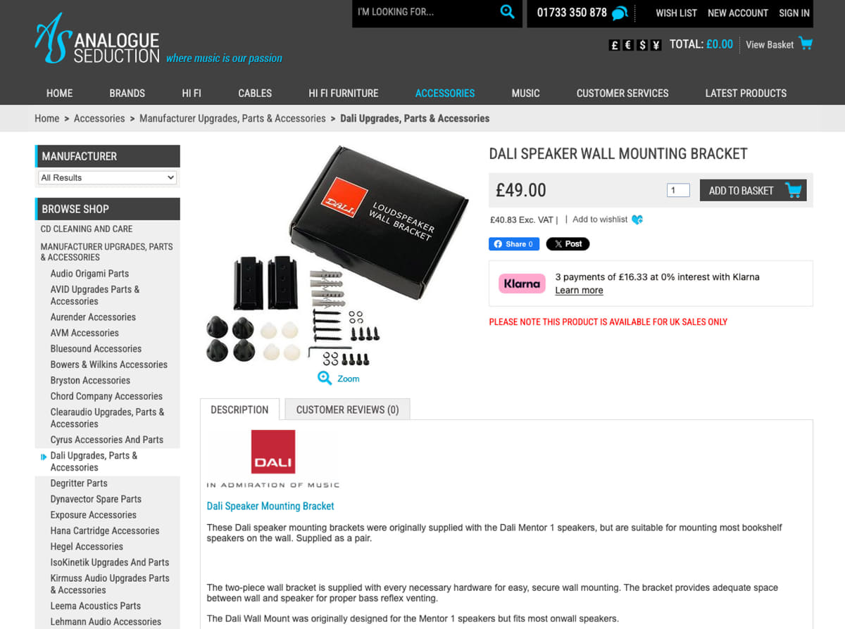 海外の通販サイトらしきところで純正壁掛けブラケットを取り扱っていたが、日本での入手は難しそう